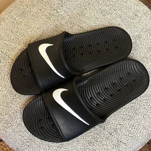 Nike Slides Women’s 8